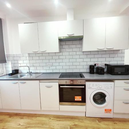 3 Bed Flat Close To Liverpool St & Brick Lane ロンドン エクステリア 写真