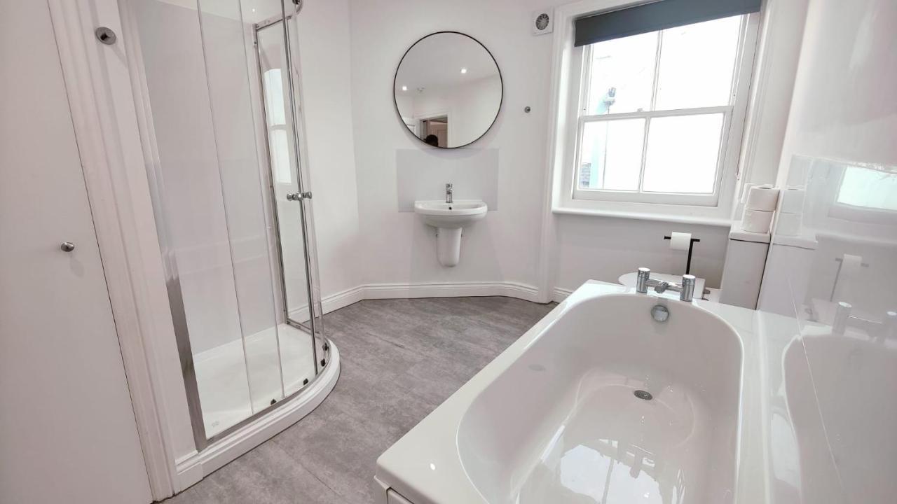 3 Bed Flat Close To Liverpool St & Brick Lane ロンドン エクステリア 写真