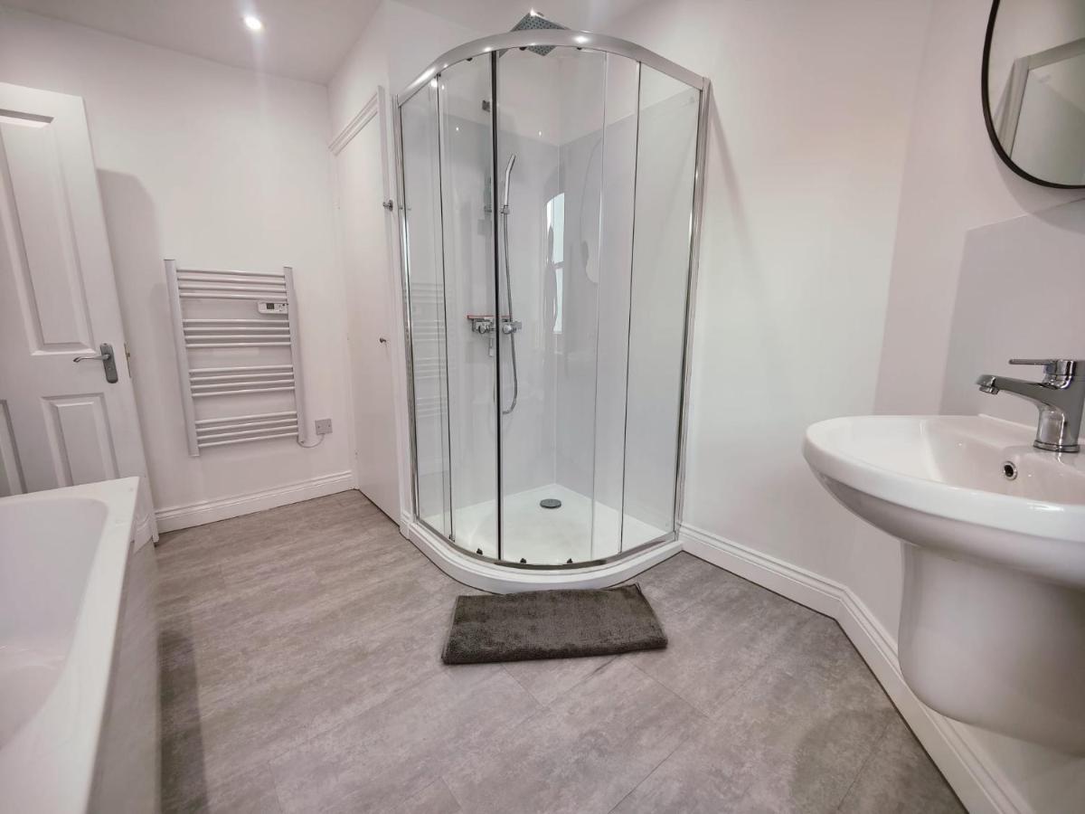 3 Bed Flat Close To Liverpool St & Brick Lane ロンドン エクステリア 写真