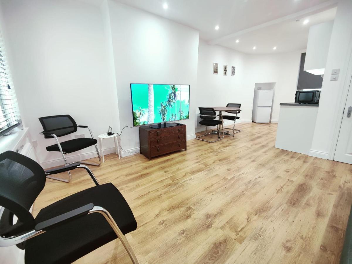3 Bed Flat Close To Liverpool St & Brick Lane ロンドン エクステリア 写真